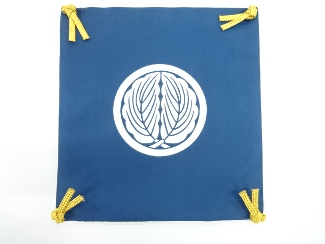 JAPANESE​ KIMONO​ /​ ANTIQUE FUKUSA​ / SILK / SHIOZE / FAMILY CREST